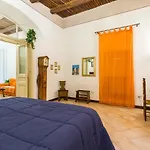 Soriano 34 - Cozy And By Napoliapartments ナポリ